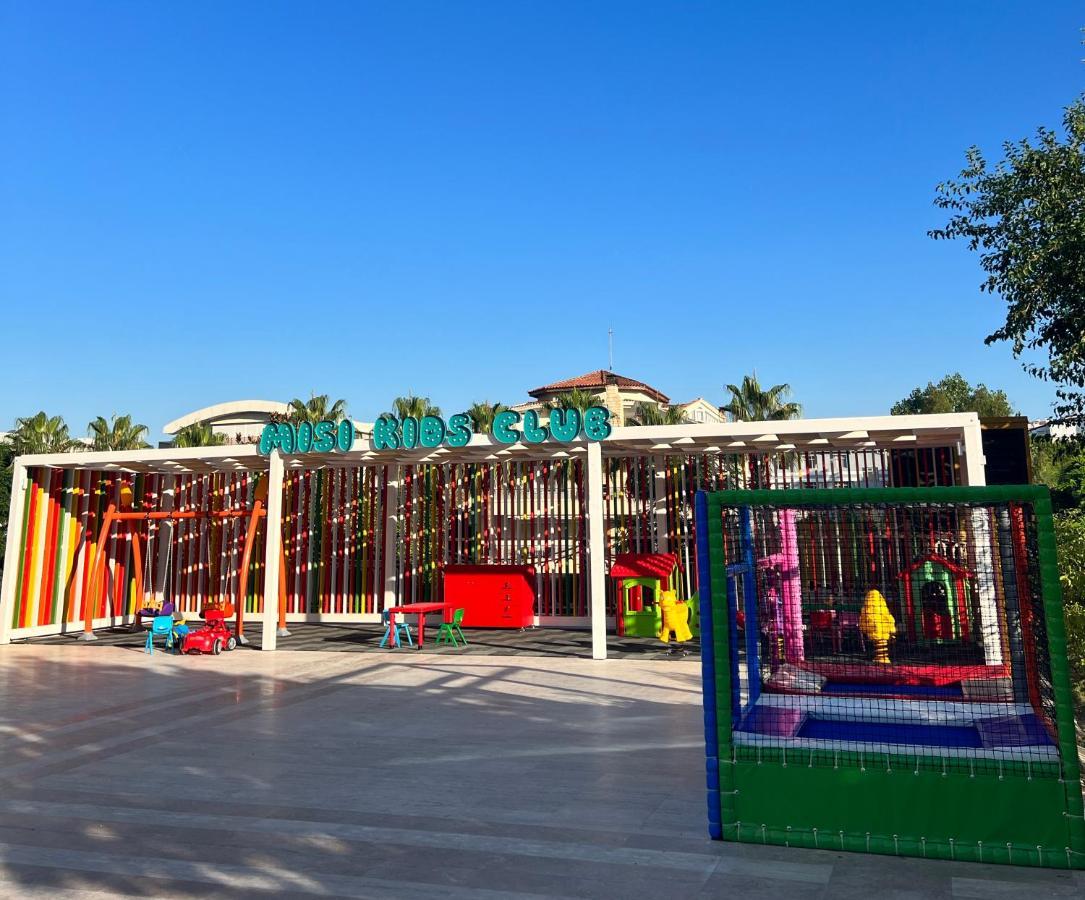 Megasaray Westbeach Antalya Exterior foto The playground