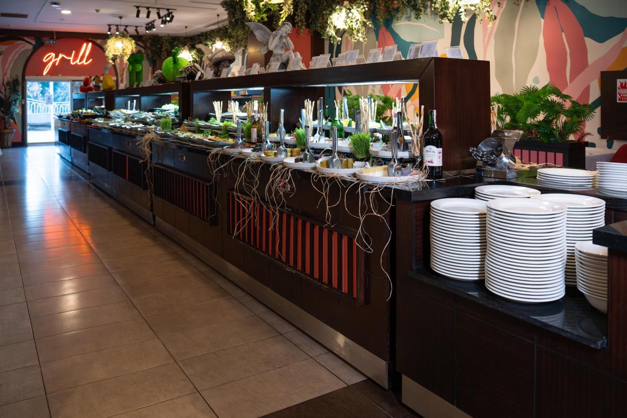 Megasaray Westbeach Antalya Exterior foto Salad bar