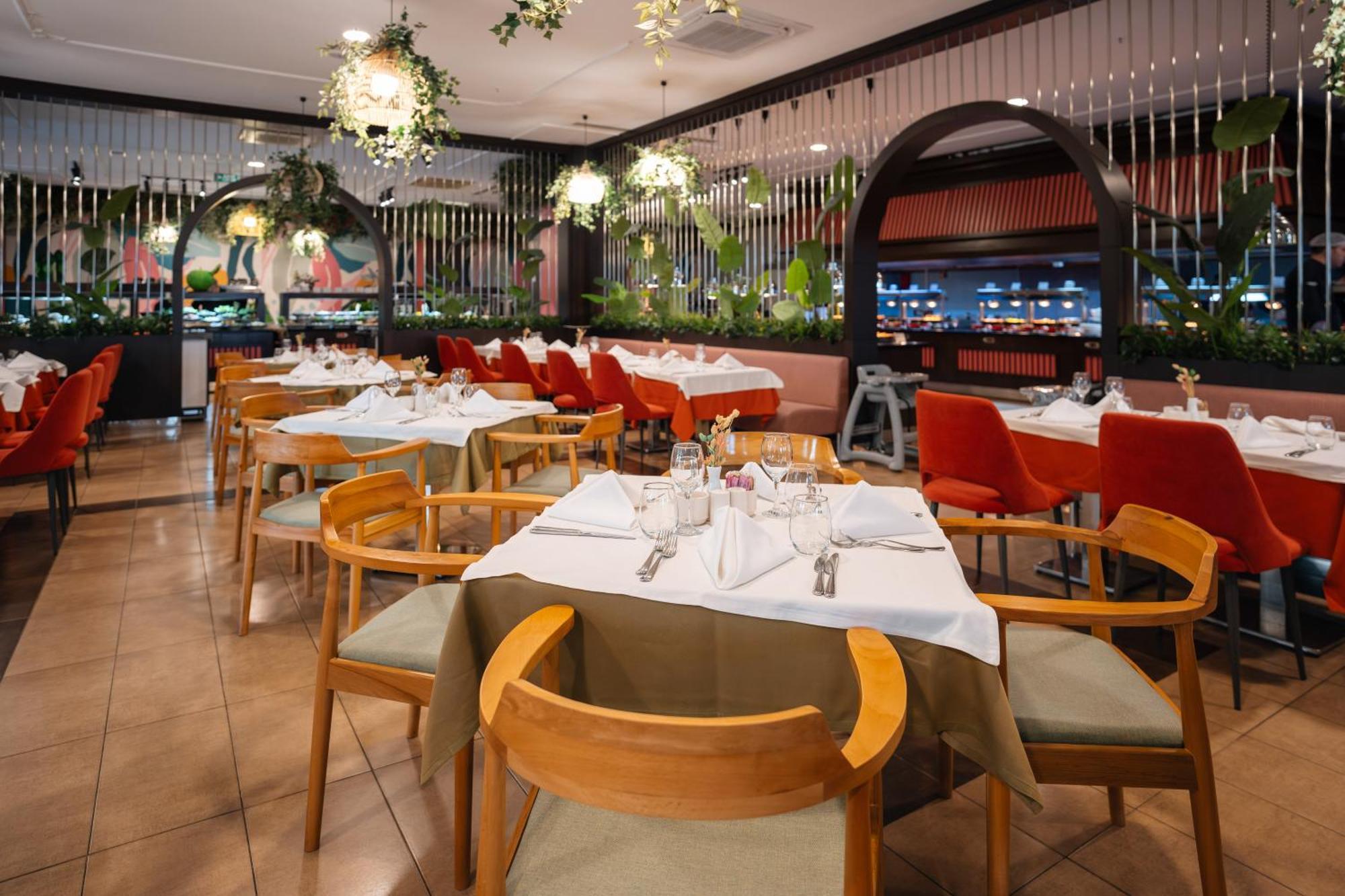 Megasaray Westbeach Antalya Exterior foto Restaurant